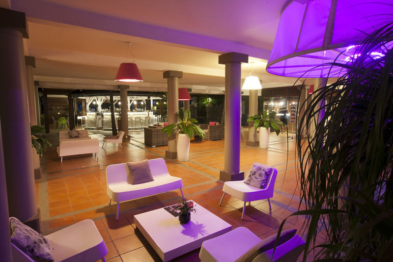 Hotel Les Creoles Saint-Gilles-les Bains Exteriér fotografie